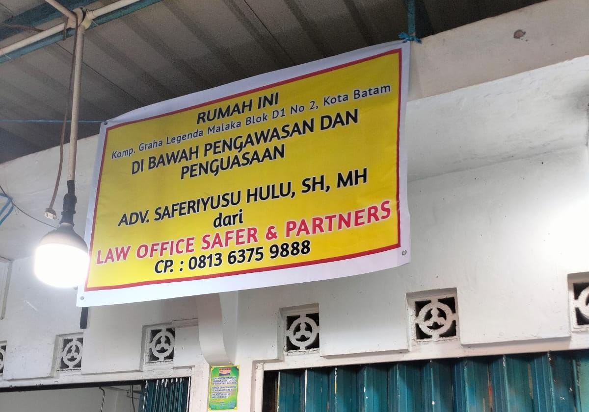 Mengaku dari GRIB Jaya Kota Batam, Diduga Bernama RS dan Z Melakukan Pencurian Sebuah Spanduk Pengacara