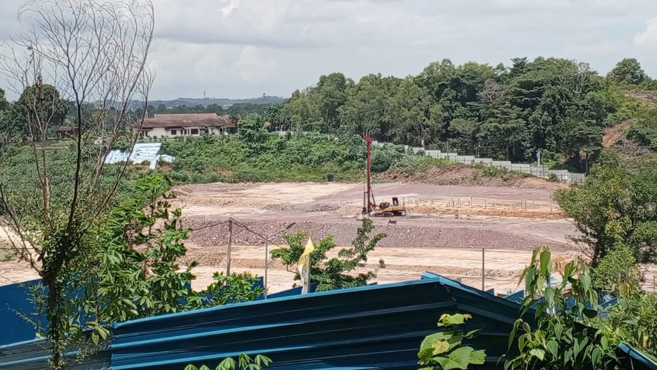 Diduga Tak Berizin Aktivitas Cut and Fill serta Penimbunan Bakau di Dangas Kota Batam