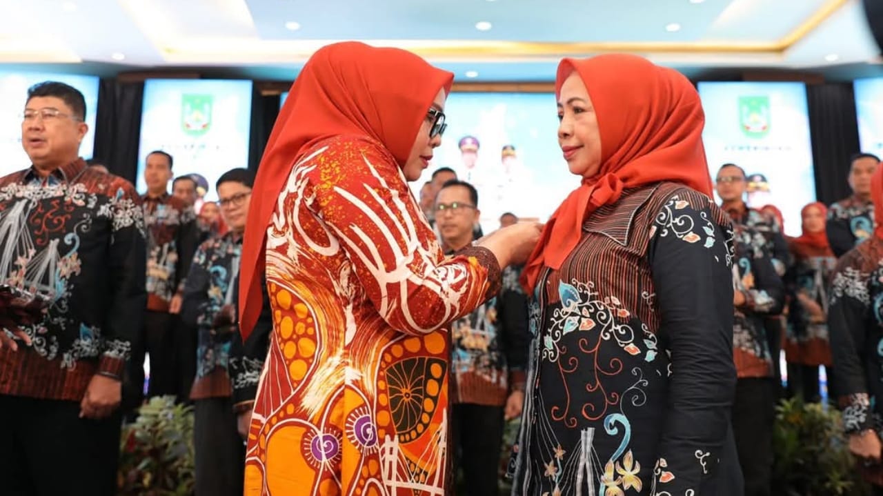 Erlita Amsakar Resmi Lantik Pengurus Dekranasda Kota Batam Masa Bakti 2025–2030