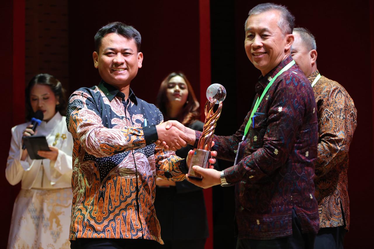 Beri Kemudahan Layanan Perizinan, BP Batam Raih Penghargaan Bhumandala Ariti