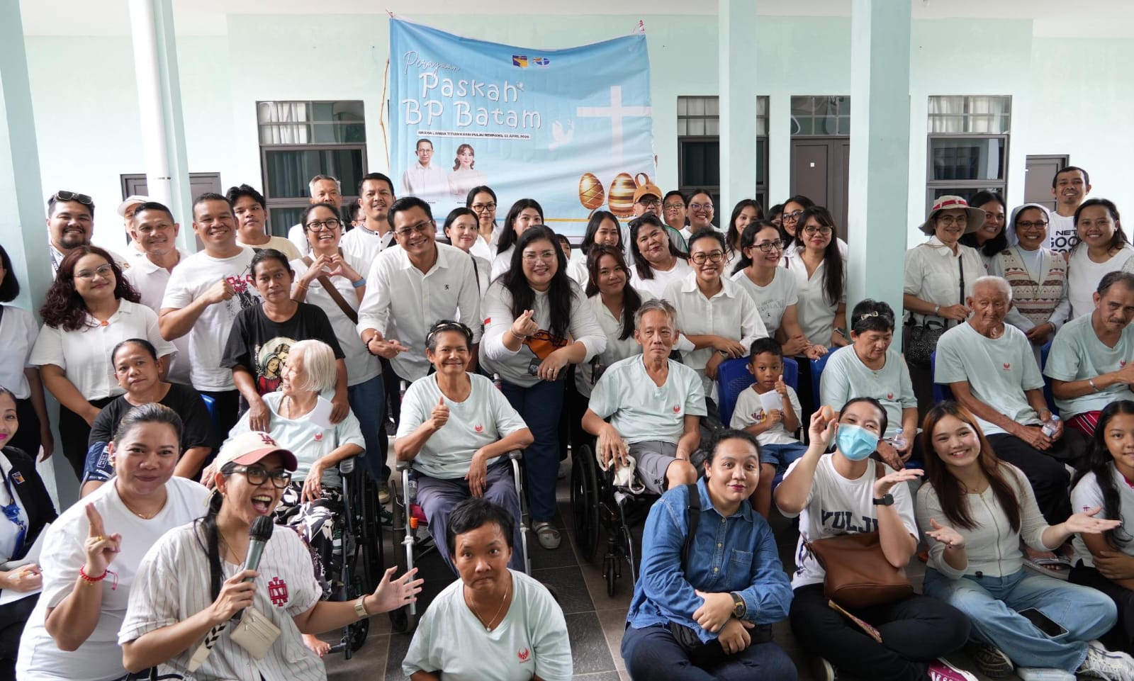 BP Batam Rayakan Paskah Bersama Opa dan Oma di Graha Lansia Titian Kasih