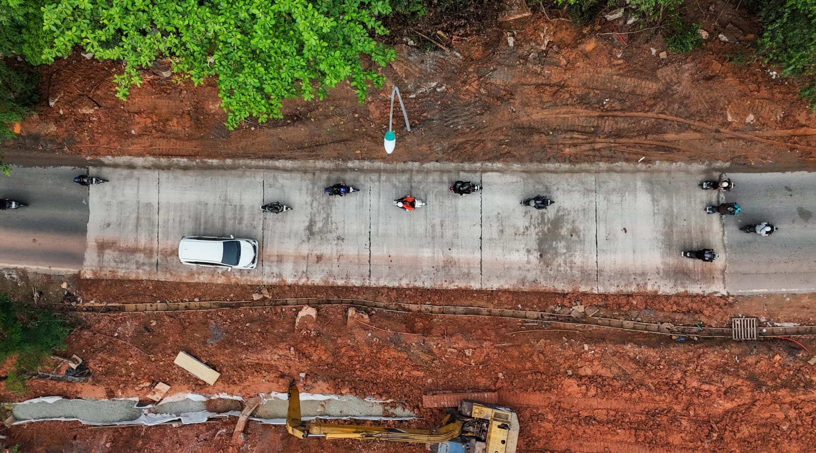 Ruas Jalan Gajah Mada Menuju Hotel Vista Kini Dapat Digunakan Kembali