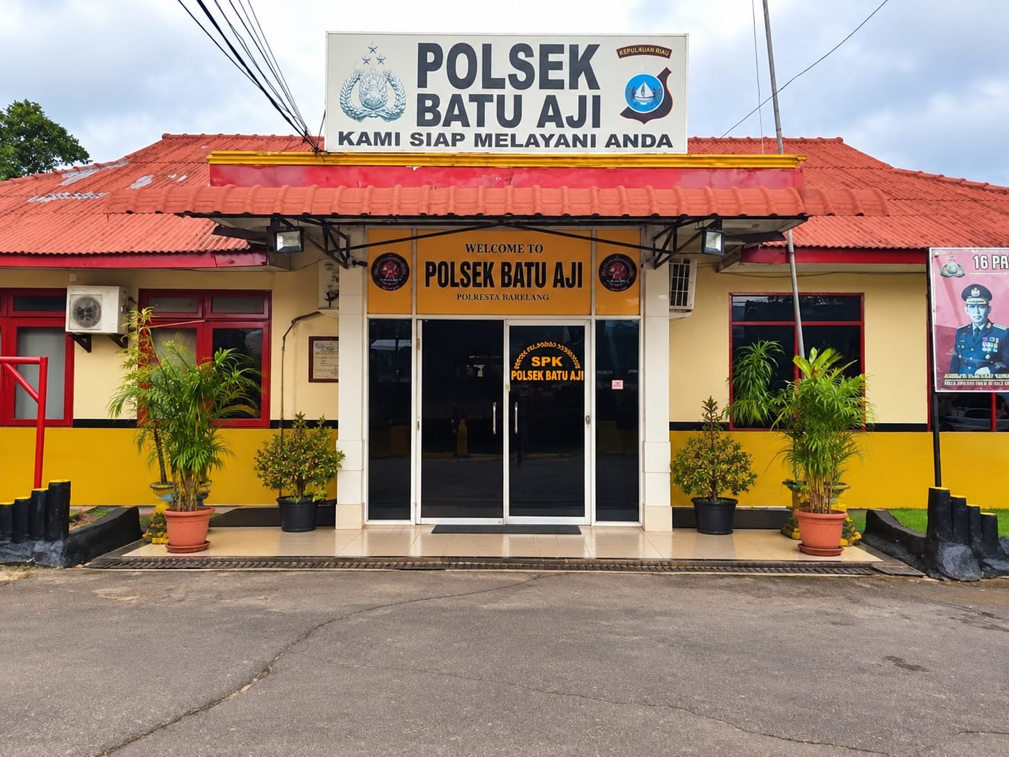 Polisi Bersama Masyarakat Bukan Sekadar Gagasan, Korban Dugaan Pengeroyokan di Batu Aji Butuh Kepastian Hukum Polisi Bersama Masyarakat Bukan Sekadar Gagasan, Korban Dugaan Pengeroyokan di Batu Aji Butuh Kepastian Hukum